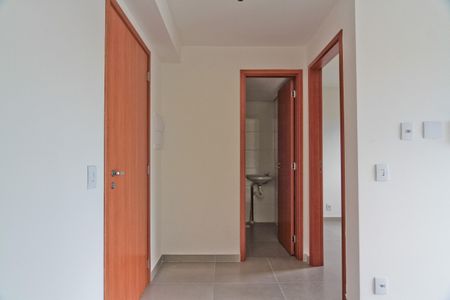 Studio de kitnet/studio para alugar com 1 quarto, 37m² em Jardim Santa Lucrecia, São Paulo