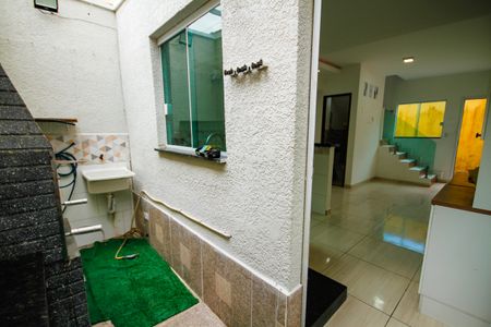 Casa de condomínio para alugar com 52m², 2 quartos e 1 vaga