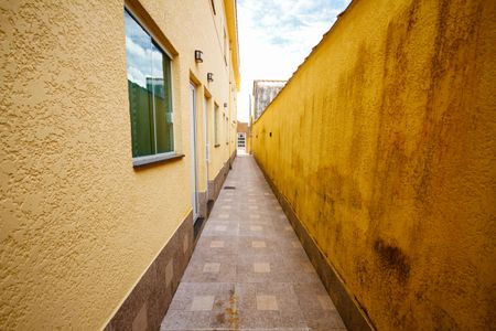 Casa de condomínio para alugar com 52m², 2 quartos e 1 vaga