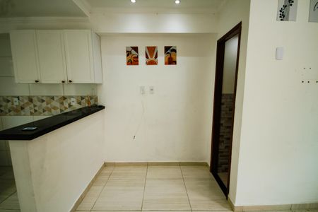 Casa de condomínio para alugar com 52m², 2 quartos e 1 vaga