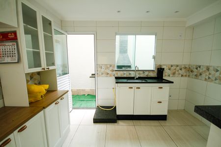 Casa de condomínio para alugar com 52m², 2 quartos e 1 vaga