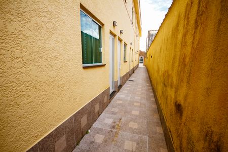 Casa de condomínio para alugar com 52m², 2 quartos e 1 vaga