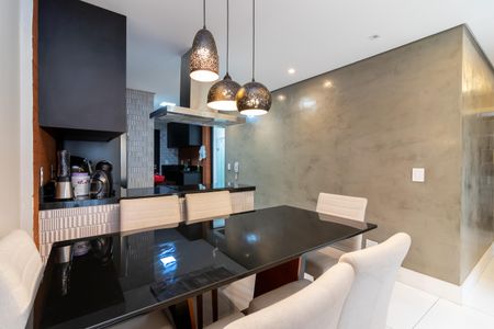 Apartamento à venda com 80m², 2 quartos e 1 vaga Apartamento à venda com 80m², 2 quartos e 1 vagaSala de Jantar