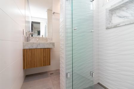 Apartamento à venda com 80m², 2 quartos e 1 vaga Apartamento à venda com 80m², 2 quartos e 1 vagaBanheiro 2