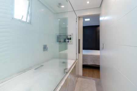 Apartamento à venda com 80m², 2 quartos e 1 vaga Apartamento à venda com 80m², 2 quartos e 1 vagaBanheiro da Suíte