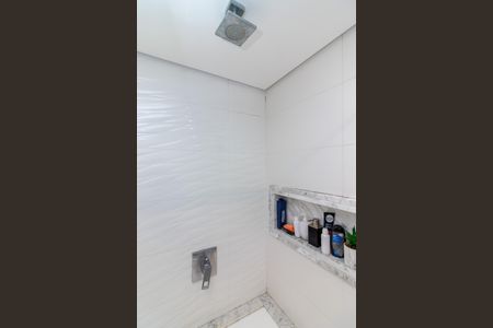 Apartamento à venda com 80m², 2 quartos e 1 vaga Apartamento à venda com 80m², 2 quartos e 1 vagaBanheiro da Suíte