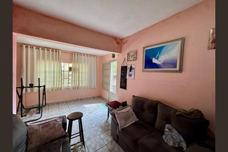 Sala de casa à venda com 7 quartos, 400m² em Vila Galvão, Guarulhos