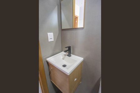 Banheiro  de apartamento para alugar com 1 quarto, 44m² em Vila Nogueira, Diadema