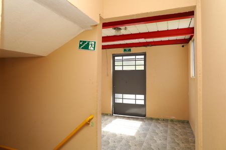 Apartamento para alugar com 50m², 2 quartos e 1 vagaÁrea comum - Saguão do prédio