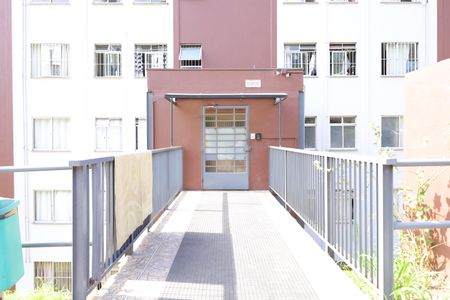 Apartamento para alugar com 50m², 2 quartos e 1 vagaÁrea comum - Entrada do prédio