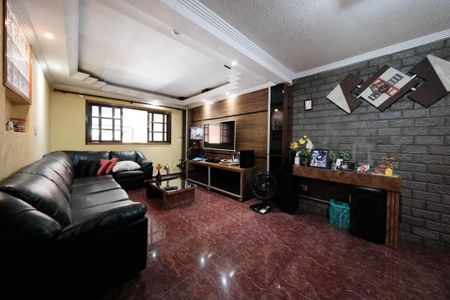 Casa à venda com 3 quartos, 125m² em Vila Nhocuné, São Paulo