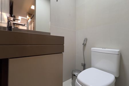 Casa à venda com 300m², 4 quartos e 3 vagasBanheiro da Suíte 1