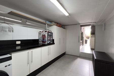 Casa à venda com 300m², 4 quartos e 3 vagasÁrea de Serviço