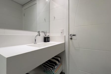 Casa à venda com 300m², 4 quartos e 3 vagasBanheiro 2