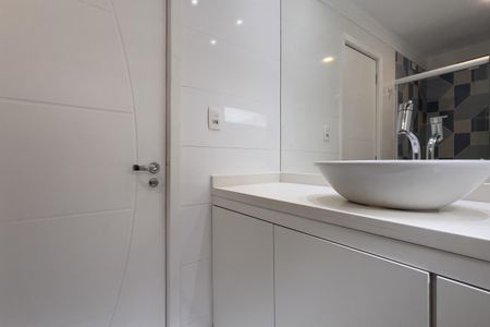 Casa à venda com 300m², 4 quartos e 3 vagasBanheiro 1