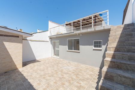 Casa à venda com 100m², 2 quartos e 2 vagas