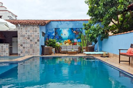Casa para alugar com 220m², 4 quartos e 4 vagasPiscina