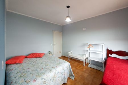 Casa para alugar com 220m², 4 quartos e 4 vagasQuarto 3