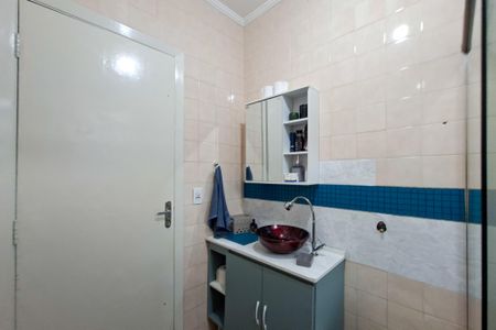 Casa para alugar com 220m², 4 quartos e 4 vagasBanheiro 1