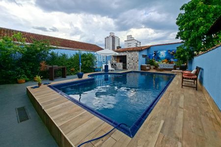 Casa para alugar com 220m², 4 quartos e 4 vagasPiscina