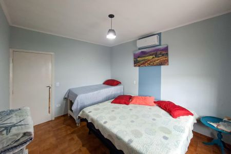 Casa para alugar com 220m², 4 quartos e 4 vagasQuarto 2