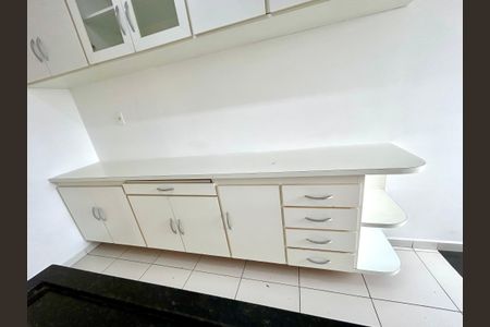 Apartamento à venda com 52m², 2 quartos e 1 vaga Apartamento à venda com 52m², 2 quartos e 1 vagaCozinha