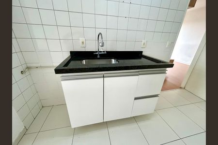 Apartamento à venda com 52m², 2 quartos e 1 vaga Apartamento à venda com 52m², 2 quartos e 1 vagaCozinha