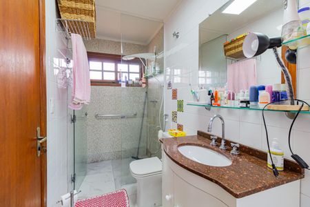 Casa à venda com 160m², 3 quartos e 3 vagasBanheiro da Suíte