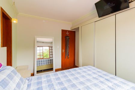 Casa à venda com 160m², 3 quartos e 3 vagasSuíte