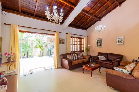 Casa à venda com 160m², 3 quartos e 3 vagasSala