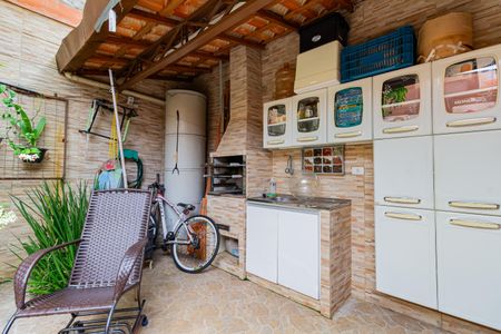 Casa à venda com 160m², 3 quartos e 3 vagasChurrasqueira