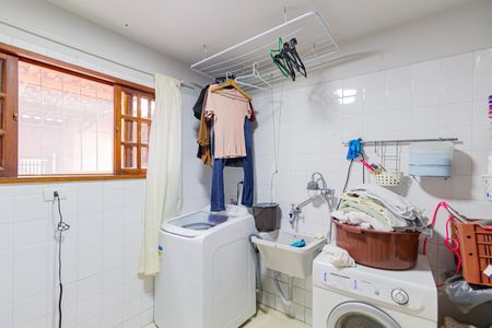 Casa à venda com 160m², 3 quartos e 3 vagasÁrea de Serviço