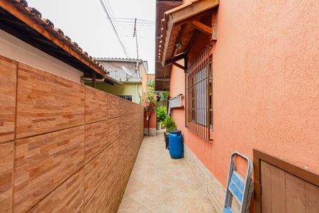 Casa à venda com 160m², 3 quartos e 3 vagasCorredor