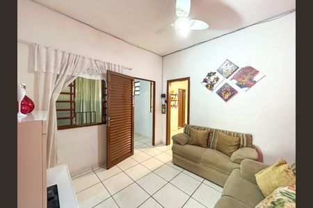 Casa para alugar com 3 quartos, 360m² em Jardim dos Comerciários, Belo Horizonte