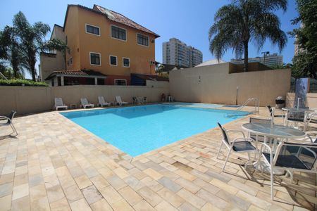 Apartamento para alugar com 63m², 2 quartos e 1 vagaPiscina