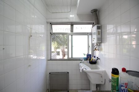 Apartamento para alugar com 63m², 2 quartos e 1 vagaÁrea de Serviço