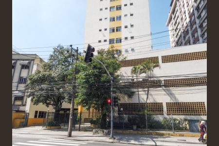 Apartamento à venda com 57m², 1 quarto e 1 vagaFachada