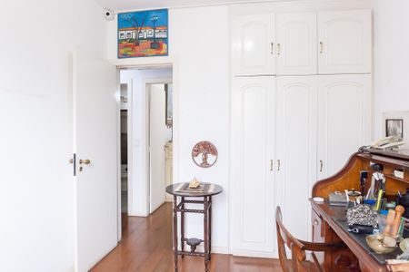 Apartamento à venda com 110m², 3 quartos e 2 vagasquarto 1