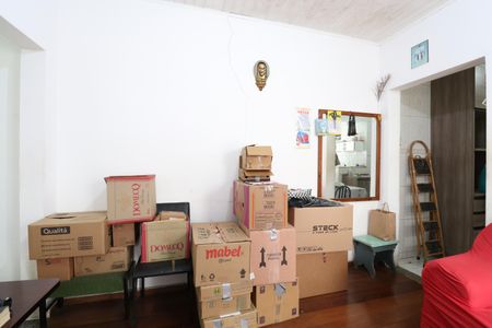 Casa para alugar com 100m², 2 quartos e 1 vagaSala