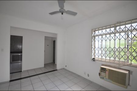 Apartamento para alugar com 70m², 1 quarto e 1 vagaSala