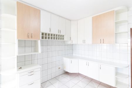 Casa para alugar com 120m², 2 quartos e 1 vagaCozinha