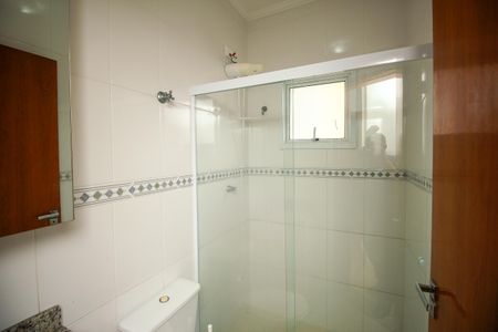 Apartamento à venda com 61m², 2 quartos e 2 vagasBanheiro da Suíte