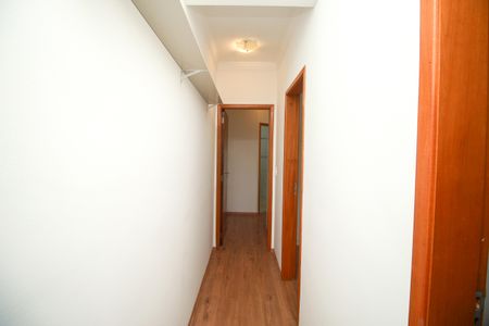 Apartamento à venda com 61m², 2 quartos e 2 vagasCorredor