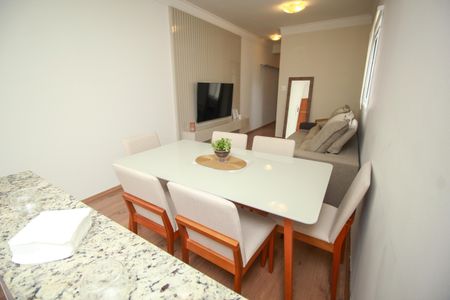 Apartamento à venda com 61m², 2 quartos e 2 vagasSala de Jantar