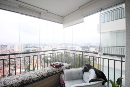 Apartamento para alugar com 74m², 2 quartos e 1 vagaVaranda