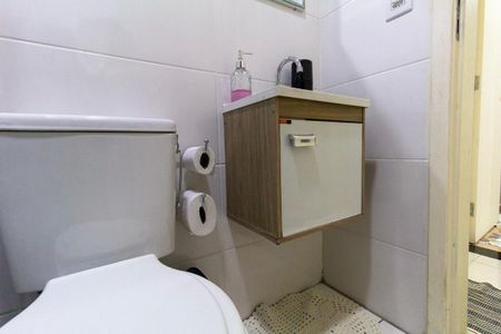 Apartamento para alugar com 81m², 3 quartos e sem vaga Apartamento para alugar com 81m², 3 quartos e sem vagaBanheiro