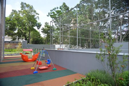 Apartamento à venda com 134m², 3 quartos e 3 vagasÁrea comum - Playground