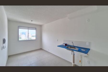 Sala/Cozinha/Área de serviço de apartamento à venda com 1 quarto, 25m² em Parque Industrial Tomas Edson, São Paulo