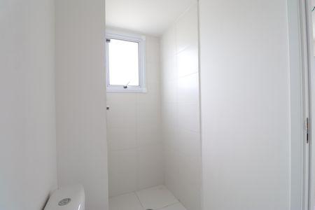 Banheiro  de apartamento à venda com 1 quarto, 25m² em Parque Industrial Tomas Edson, São Paulo