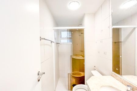 Apartamento à venda com 81m², 3 quartos e 1 vagaBanheiro